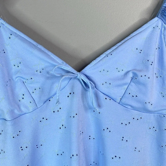 H&M Tie-Detail Jersey Top Baby Blue Eyelet Ruffled Strap V-neck Tie Back S - Picture 4 of 11